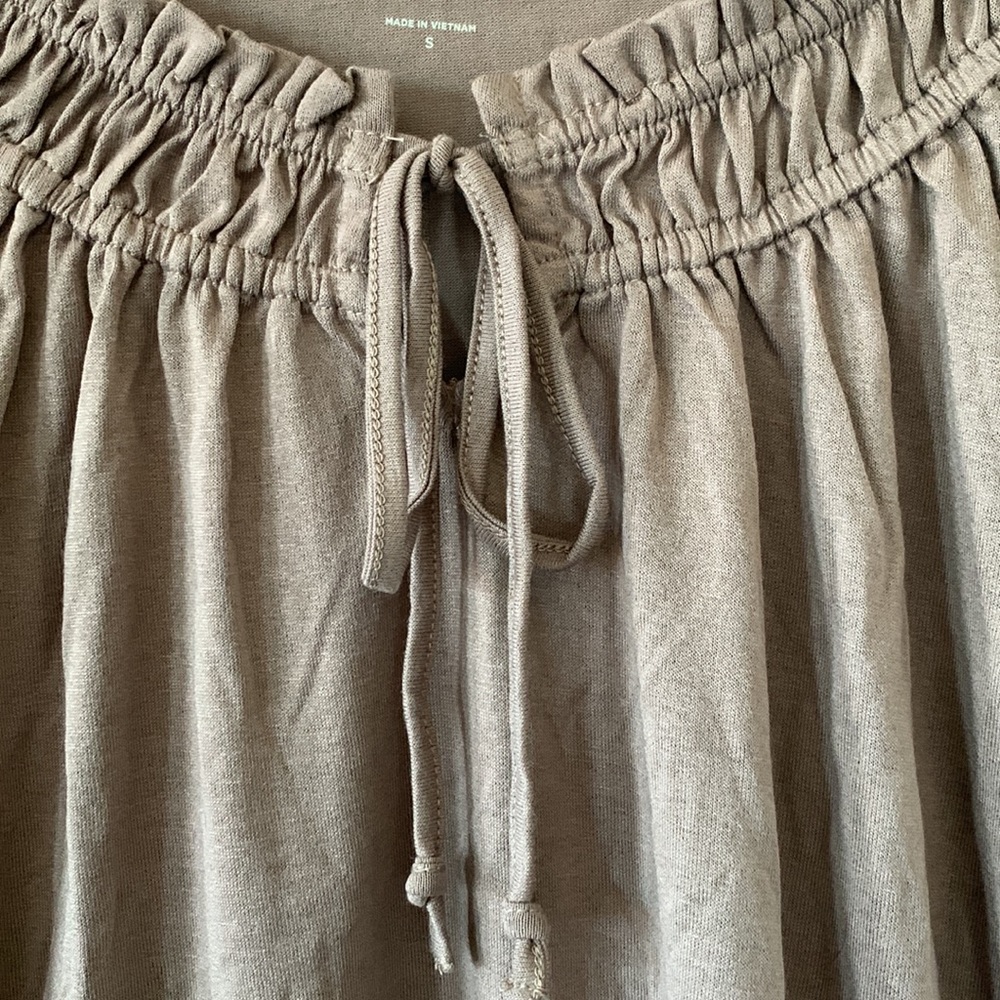 NWT LOFT Purple Ruffled Boatneck Tie-Front Short Sleeves Top Size S - Picture 4 of 16